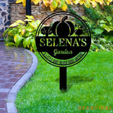 Family Garden Metal Sign Flower Sign with Stakes Outdoor Metal Sign Metal Yard Art Housewarming Gift Garden Decor Gifts