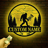 Custom Bigfoot Disc Golf Metal Sign with Led Light - Outdoor Sasquatch Art, Bigfoot Mountain Decor, Personalized Disc Golfer Name Sign