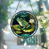 Green Frog Round Stained Glass SunCatcher, Frog Window Hanging Wall Decor, Home Decoration Gift, Gift for Nature Lovers, Frog Ornaments