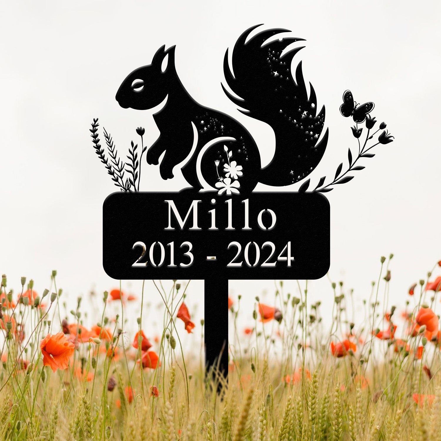 Personalized Squirrel Memorial Heart Stake Sign - Pet Grave Marker, Squirrel Lover Gift, Pet Loss Sympathy Sign, Remembrance Stake with Name