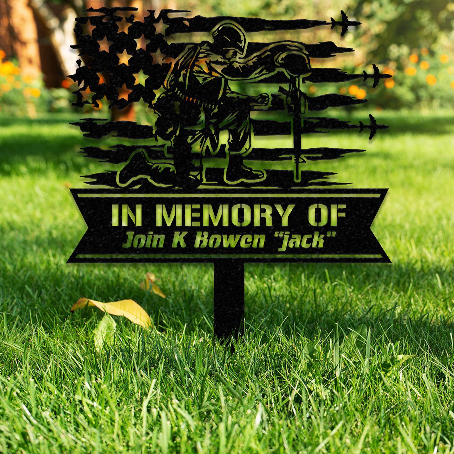 Custom Soldier Kneeling Metal Memorial Stake, Soldier Kneeling at Cross, Army Memorial, Remembrance Stake, Sympathy Sign, Grave Markers