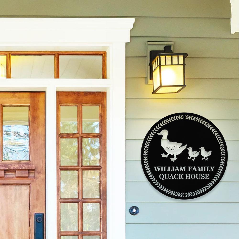 Duck House Name Farm Metal Sign - Duck Wall Art Decor - Personalize Farm Home Sign - Metal Farm Family Name - Garden Decor, Housewarming