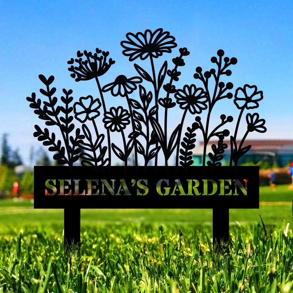 Flower Garden Family Custom Name Garden Stake, Custom Garden Name Metal Sign, Personalized Metal Gardening - Custom Yard Sign Gift For Her