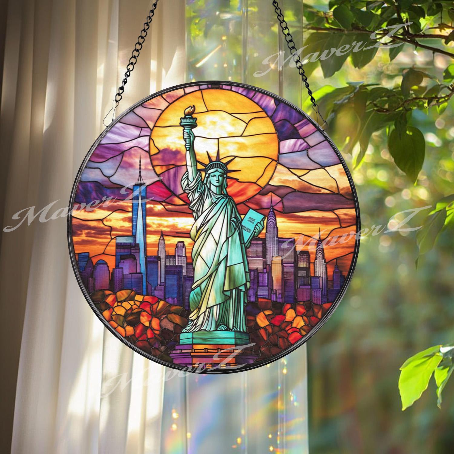 Statue of Liberty Stained Glass Suncatcher, NYC Skyline Window Hanging Art, Sunset Liberty Panel, American Landmark Gift for Patriots