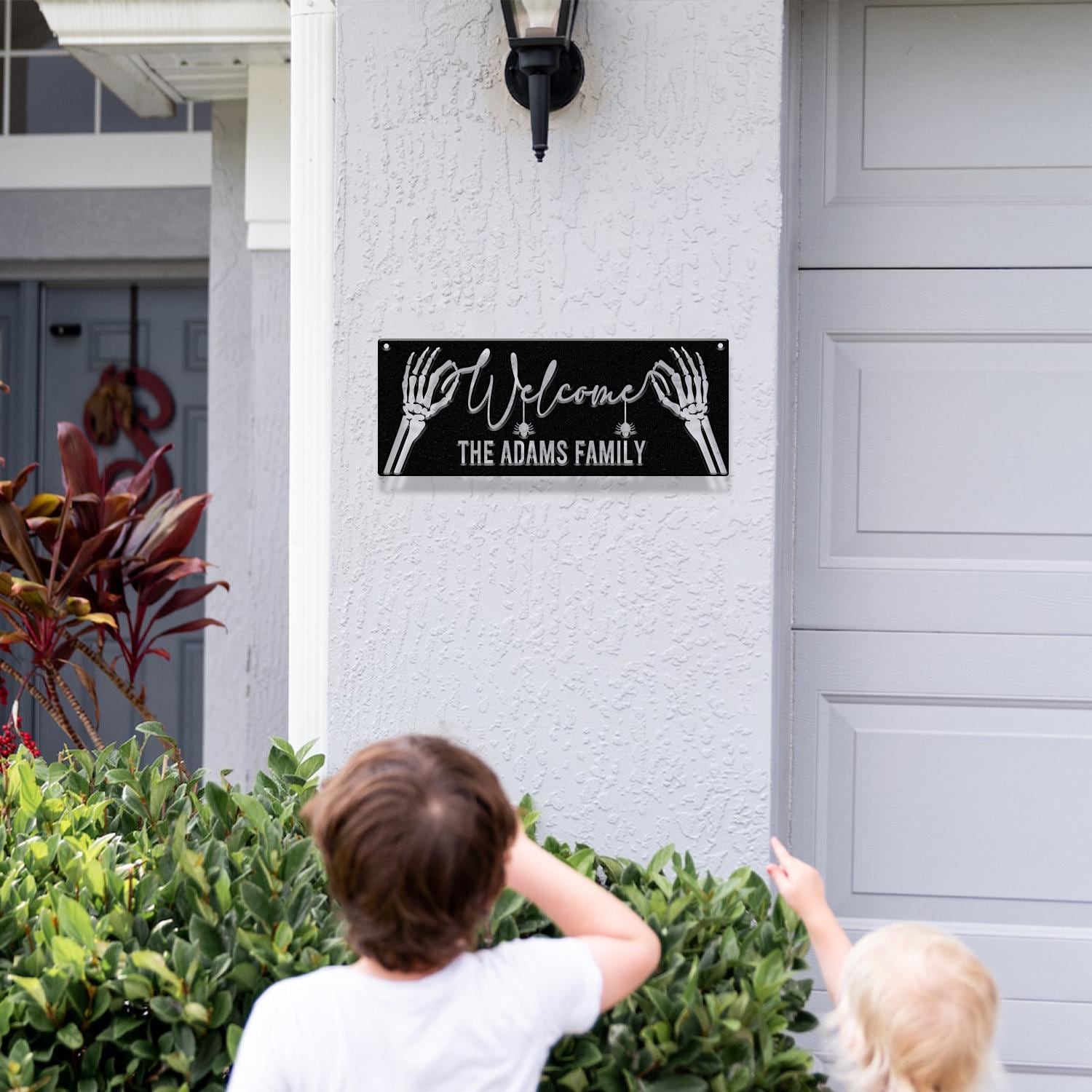 Personalized Family Name Skeleton Halloween Metal Wall Art Led Light, Custom Halloween Sign, Halloween Party Decor, Custom Welcome Sign